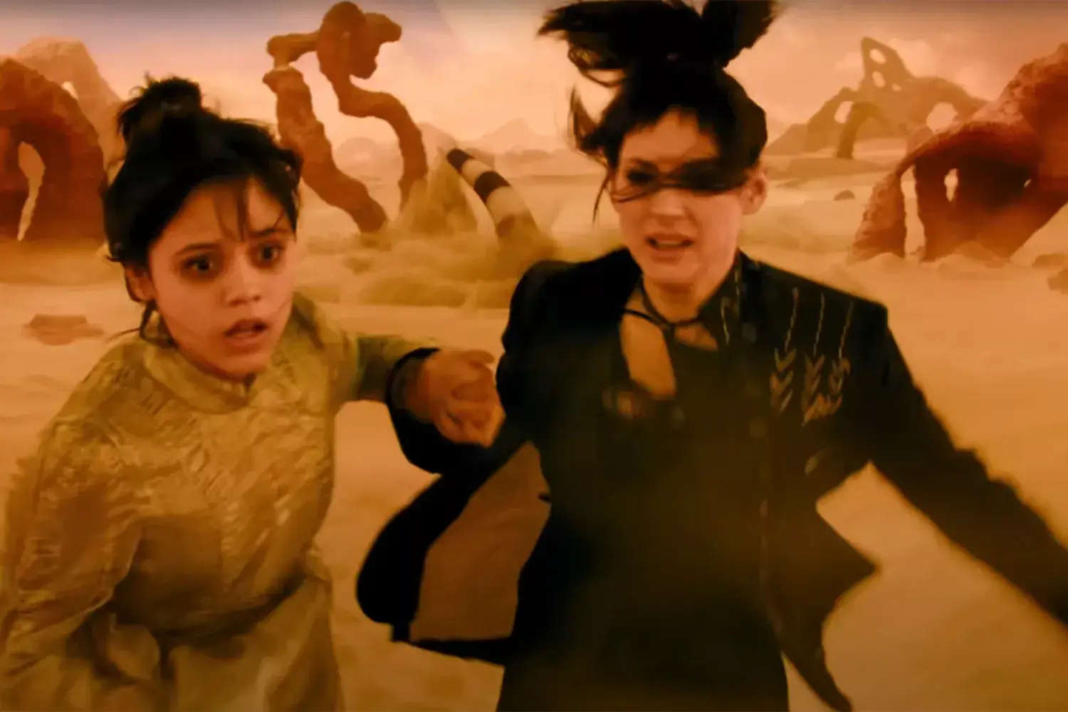 Jenna Ortega, Winona Ryder on shooting the Beetlejuice Beetlejuice Sandworm scene (exclusive) Related images #12