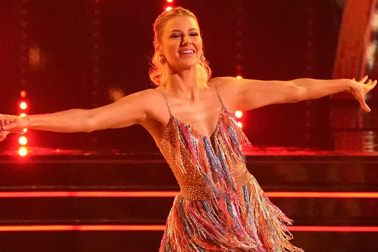 Dancing With the Stars finalist Ariana Madix is dancing her way to Broadway in Chicago Related images #5